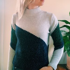 Banana Republic XXS sweater- never worn!